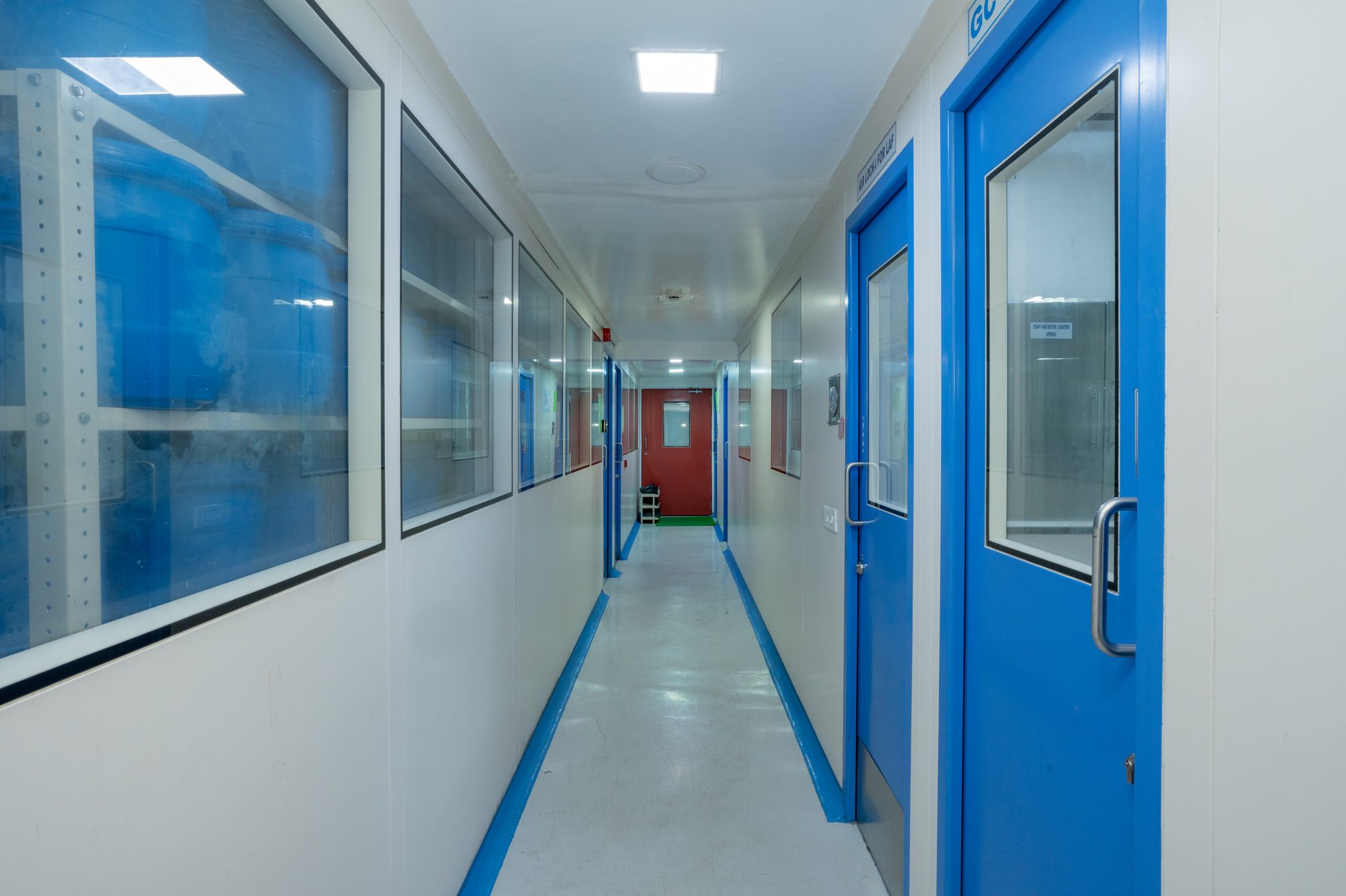 GMP clean corridor
